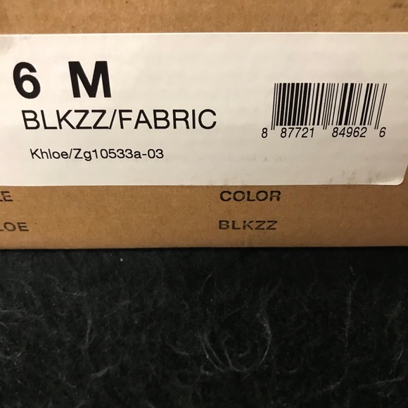 WOW 🤩 | Zigi Soho 4” Heels | Striking B&W & Bows - Picture 11 of 13